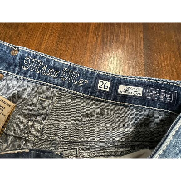 Miss me Boyfriend Capri Jeans Women 26 Western Cowgirl Bedazzled Glam Jewels - Picture 3 of 9